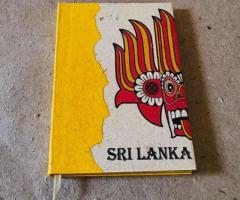 Book A5 size 60 pages - RS 1600 - මානා කෙසෙල් කෙඳිවලින් සැකසූ අත්කඩදාසි නිෂ්පාදනයකි.